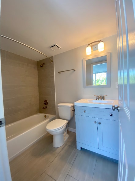 Building Photo - 3930 S Roosevelt Blvd