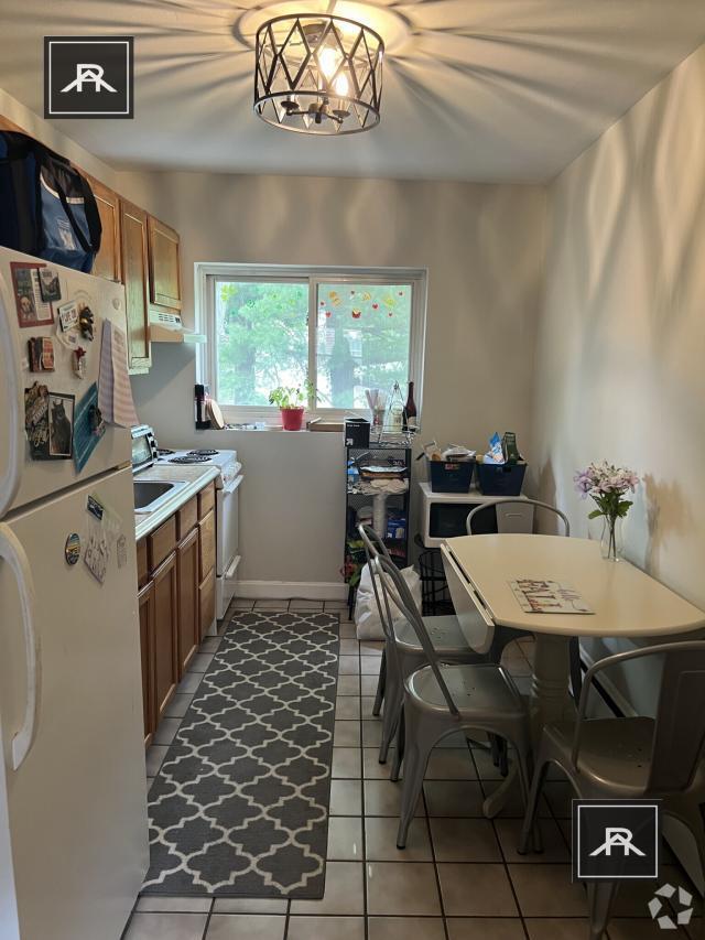 Building Photo - 2 bedroom in Brighton MA 02134