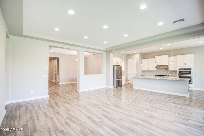 Building Photo - 7128 E Posada Ave