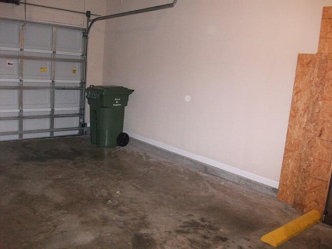 Building Photo - 9 Hannah Cole Dr