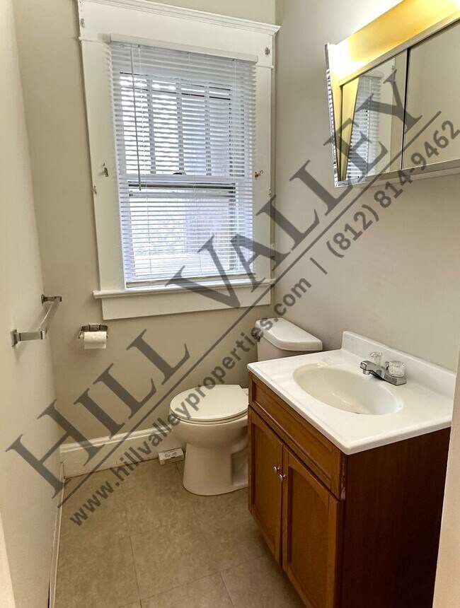 Building Photo - 429 Washington Ave