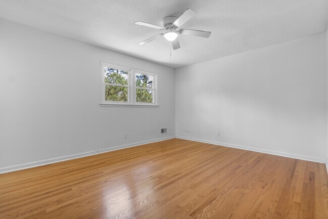 Building Photo - 4003 Rockbridge Rd