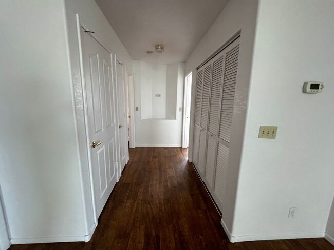 Building Photo - **2 WEEKS FREE OFF OF FIRST MONTH**
