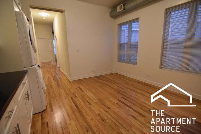 Building Photo - 3805 W Belmont Ave