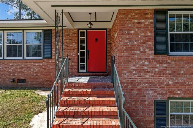 Building Photo - 2405 Morganton Rd