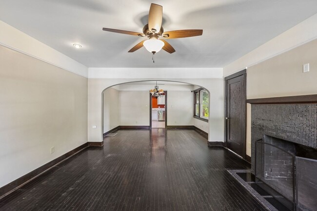 Building Photo - 133 N Tassajara Dr