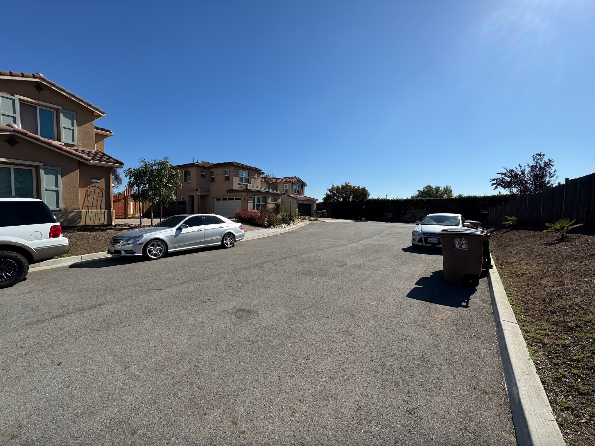 Cul-de-sac - 2020 Brentwood Pl