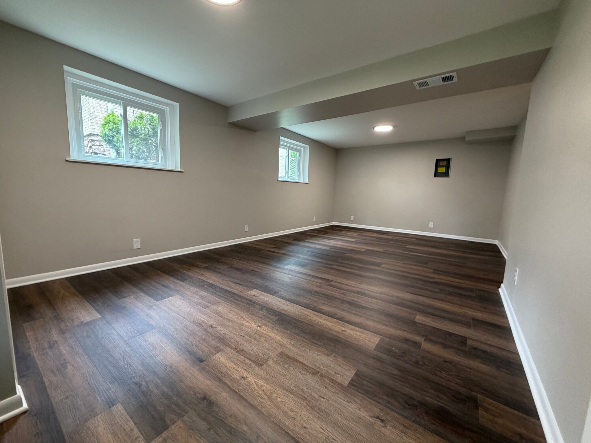 Building Photo - 705 W Fitzhenry Ct
