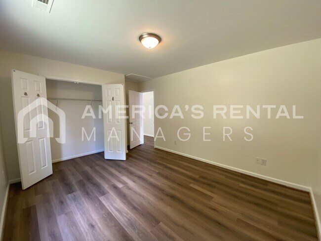 Building Photo - Home For Rent In McCalla, AL!! AVAILABLE NOW!!