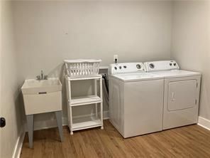 Building Photo - 920 Jones Rd