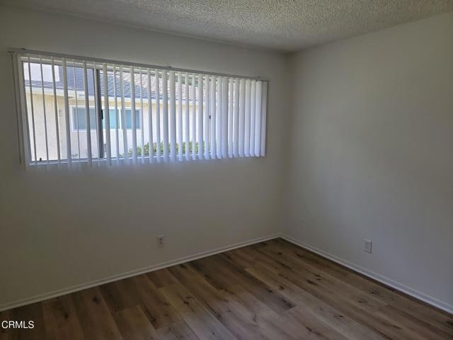 Building Photo - 2571 Sextant Ave