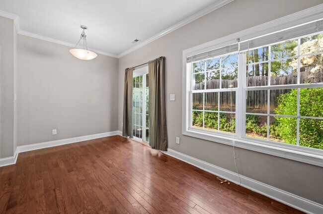 Dining Space - 128 Cobalt Creek Way