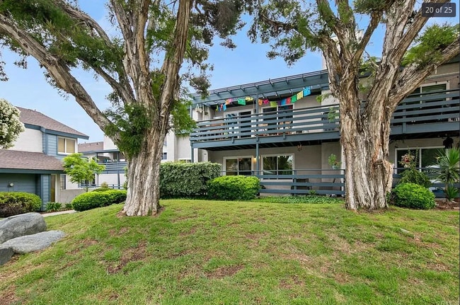 Building Photo - 1498 Gustavo St