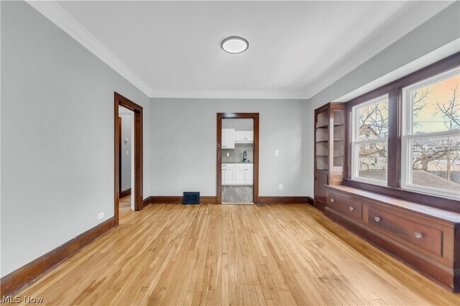 Building Photo - 4388 W 47th St