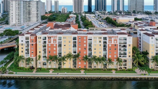 Building Photo - 17100 N Bay Rd