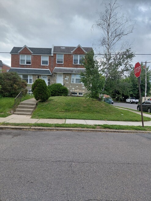 Building Photo - 800 Princeton Ave