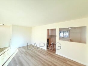 Building Photo - 625 Aerick St