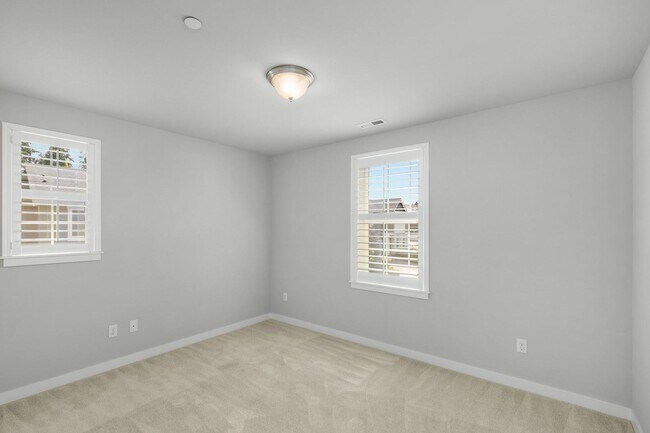 Building Photo - 6 Bedroom Home in Brookside at the Woodlands