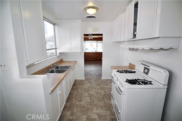 Building Photo - 5117 Hesperia Ave