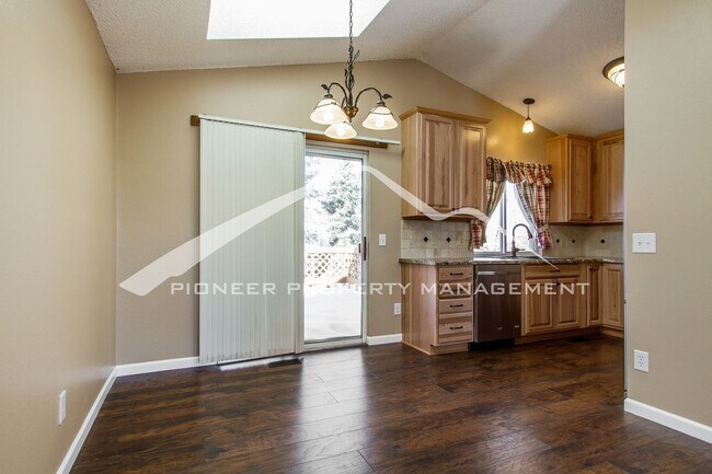 Building Photo - Split-level Home With Fenced Backyard and 2 Large Decks!
