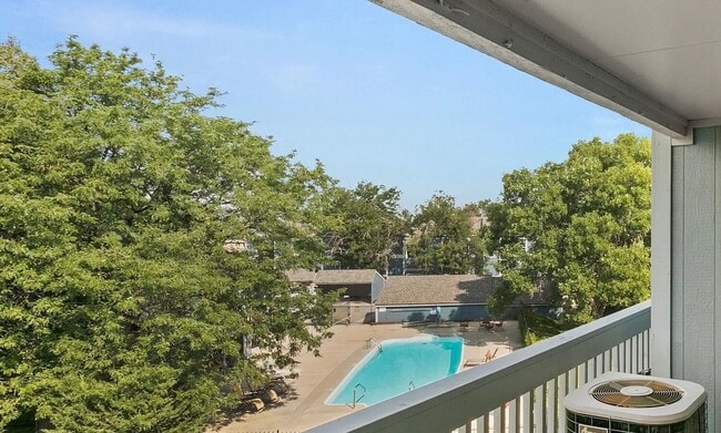 Building Photo - 7307 S Xenia Cir