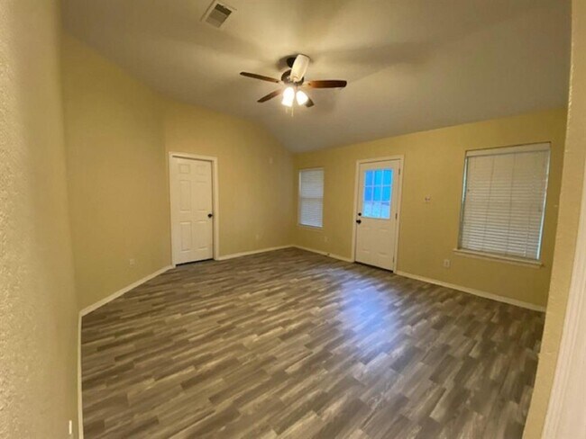 Building Photo - 290 Adobe Terrace S