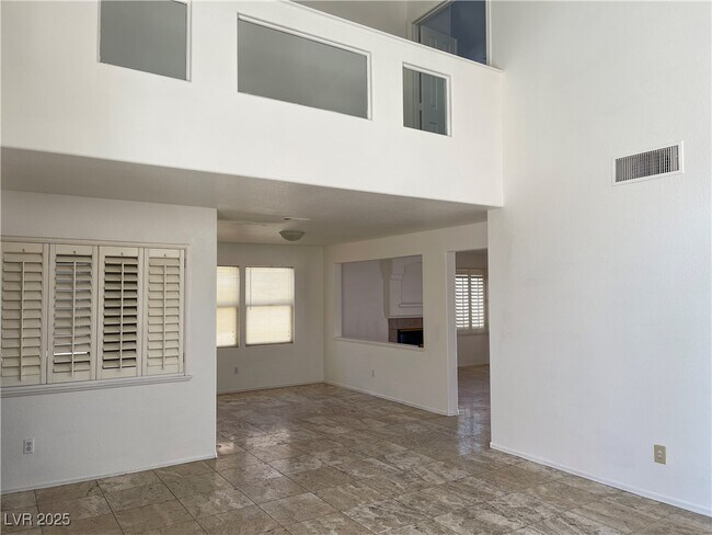 Building Photo - 4364 Mesa Hill Dr