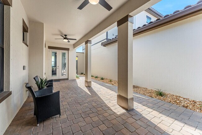 Building Photo - 8130 Allure Dr
