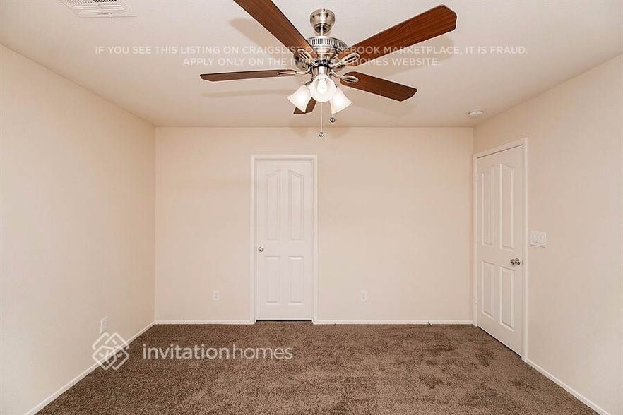 Building Photo - 9238 Wild Stampede Ave