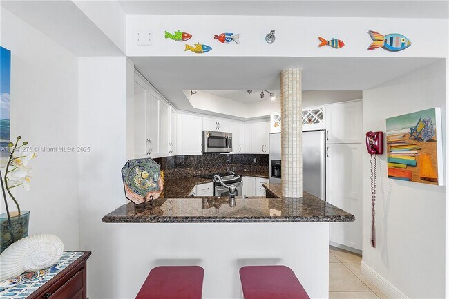 Building Photo - 6767 Collins Ave
