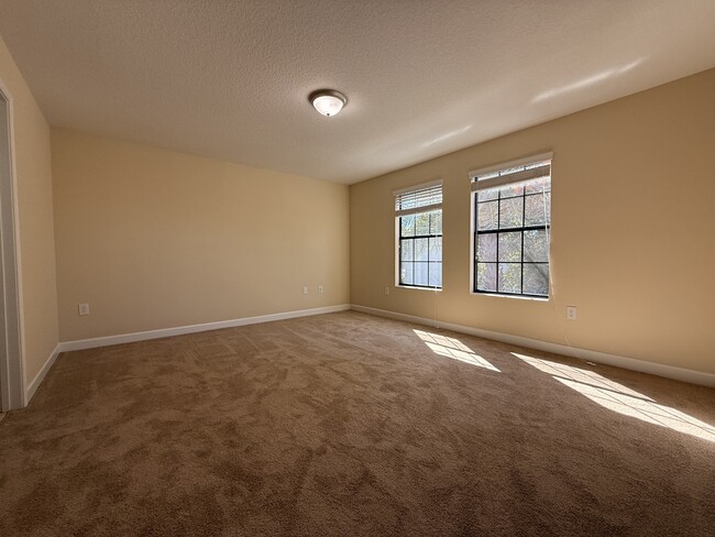 Building Photo - 7505 Fairgrove Ave