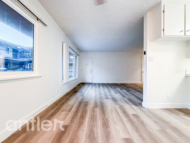 Building Photo - 4510 Pinafore St