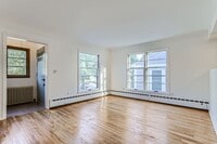 Building Photo - Modern 2 Bed/2 Bath Unit in Minneapolis! R...