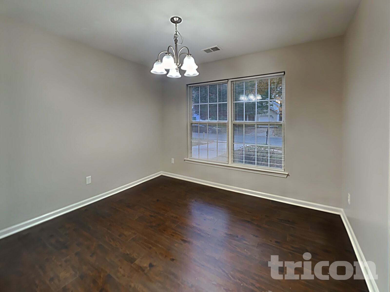 Building Photo - 310 Winding Canyon Dr