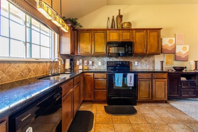 Building Photo - 900 Switzerland Ave