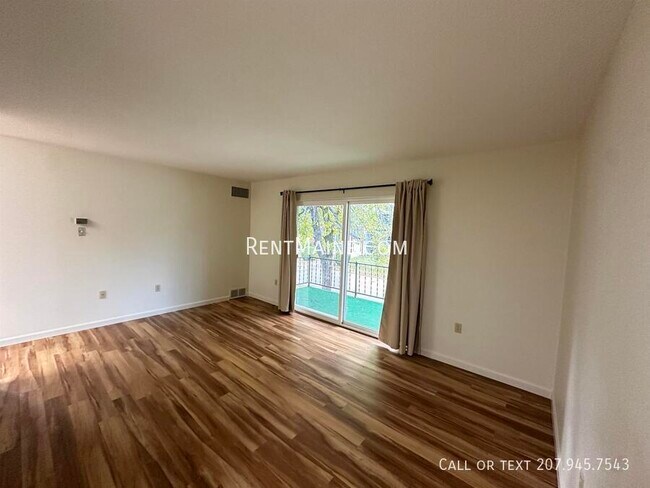 Building Photo - 43 Longrale Park