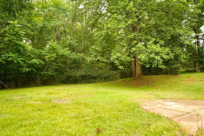 Building Photo - 4419 Dickerson Rd