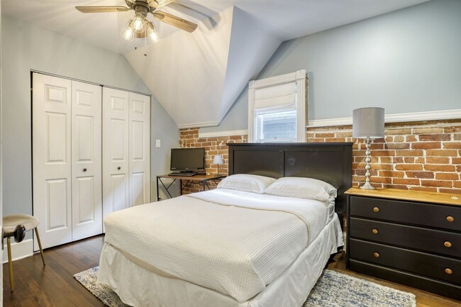 Building Photo - Renovated Historic 4BR Denver Home w/ Private Yard