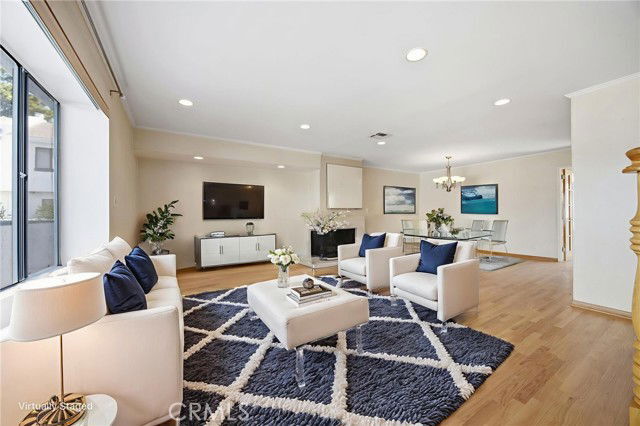 Building Photo - 12358 Moorpark St