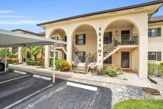 Building Photo - 4640 Chantelle Dr