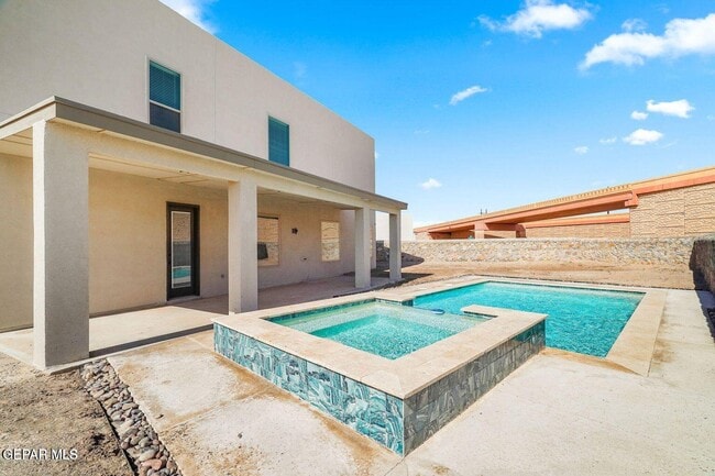 Building Photo - 6148 Oleaster Dr