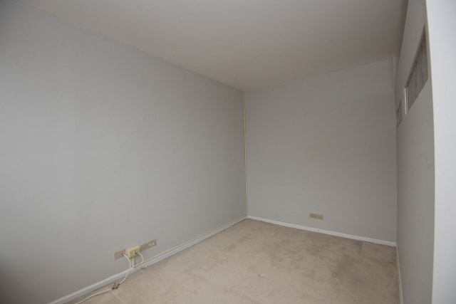 Building Photo - 3550 N Lake Shore Dr