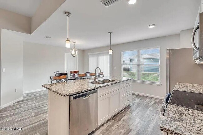 Building Photo - 1220 Mississippi Ave