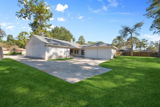 Building Photo - 25407 Lancewood Dr