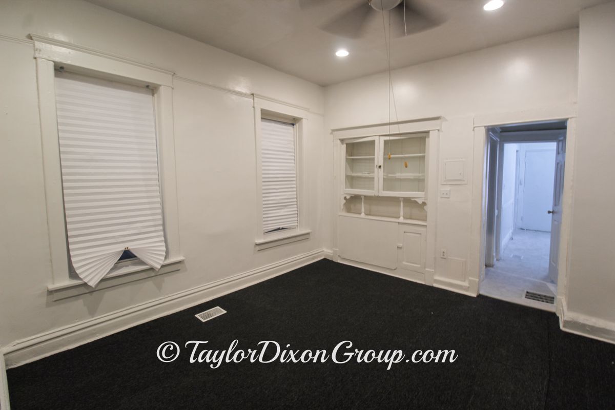 Building Photo - 4249 W Maypole Ave