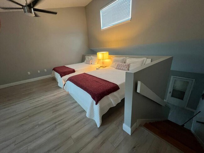 Building Photo - 354 Chandler St