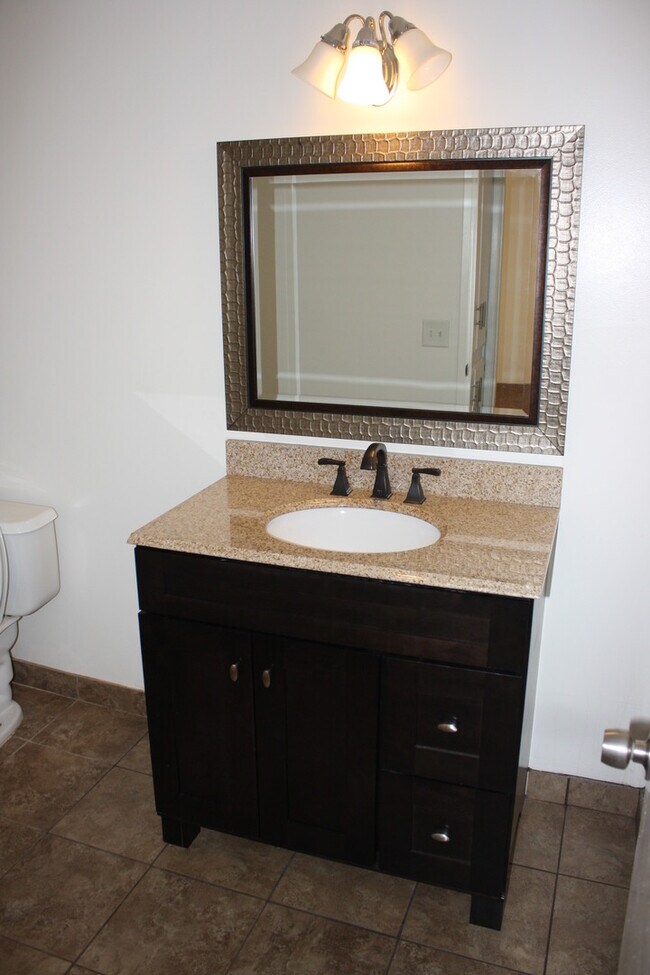 Building Photo - 612 Norris Rd