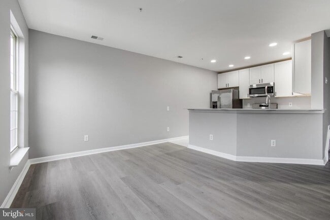 Building Photo - 12765 Fair Crest Ct