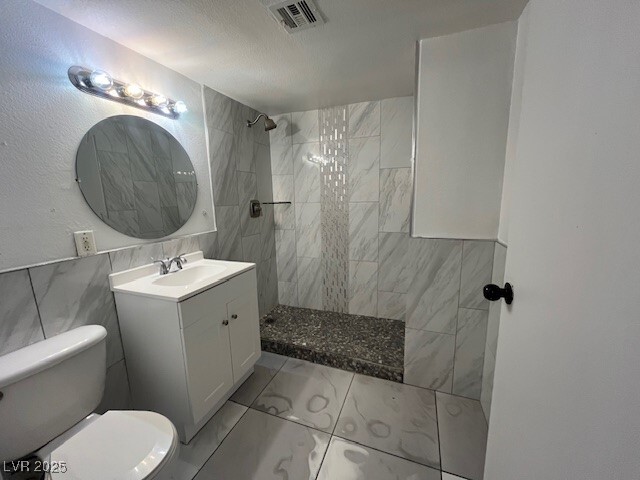 Building Photo - 4030 E Carey Ave