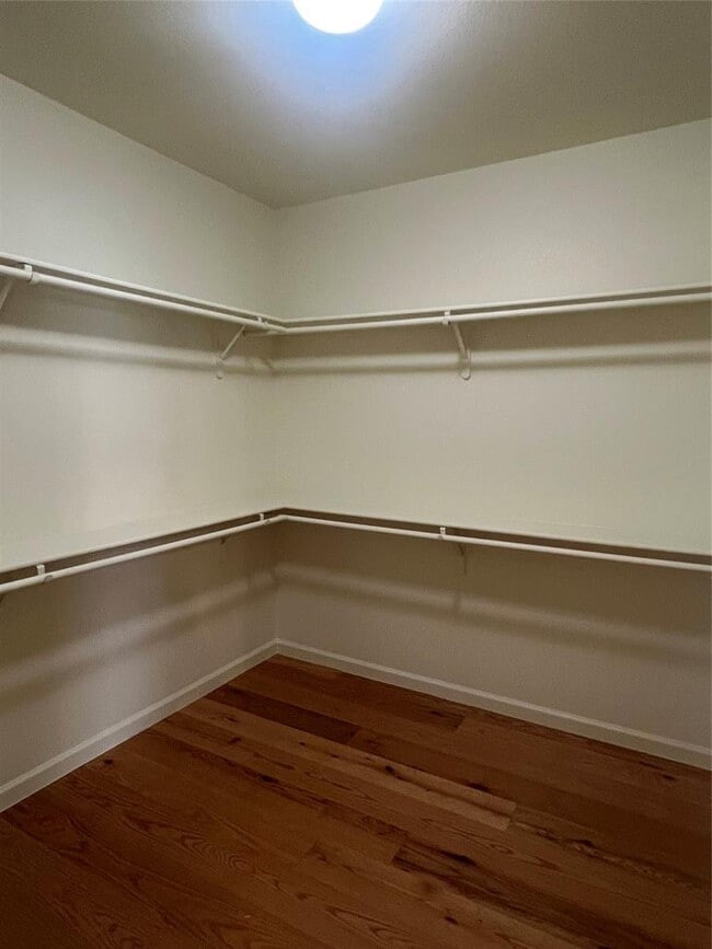 Building Photo - 5404 Martin Ave